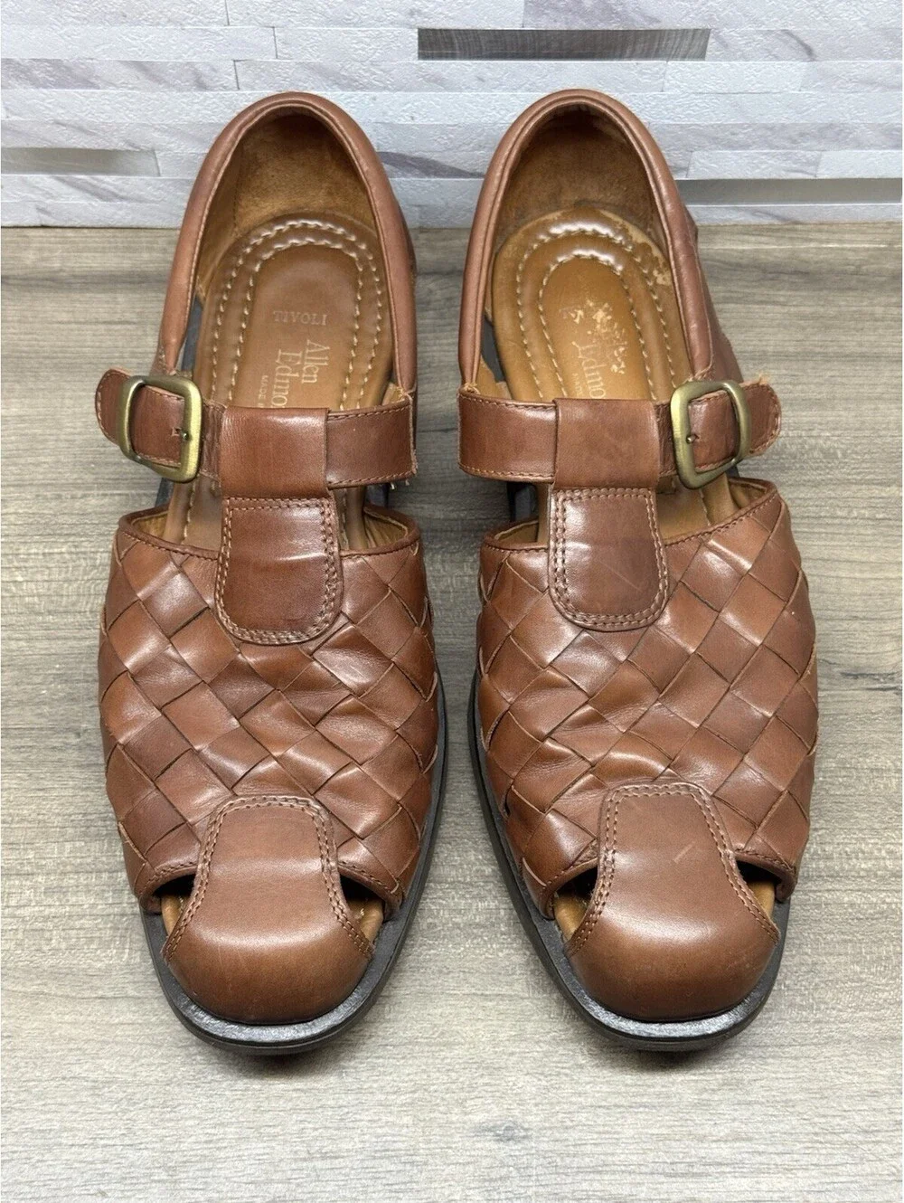Allen Edmonds Tivoli Fisherman’s Sandals Brown Men’s 11.5 D Summer Vibram Italy